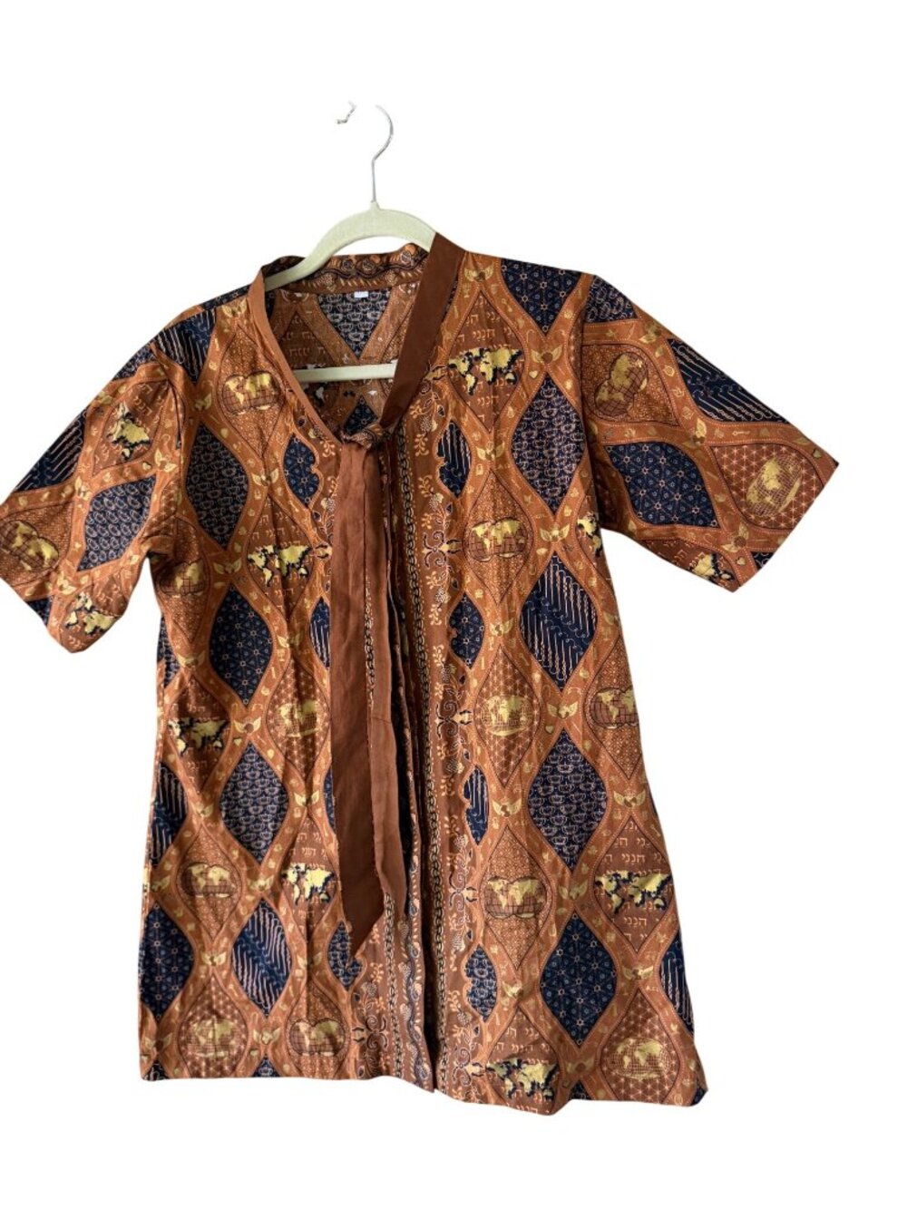 Vintage Womens Batik Print Short Sleeve Tie Neck Shirt Size Large Cotton Casual